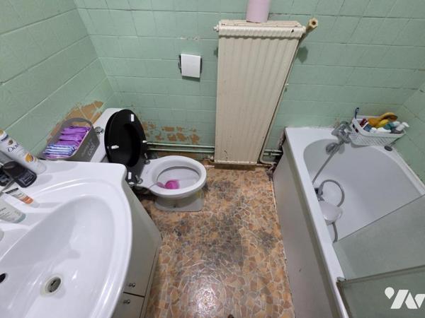 MARCQ EN BAROEUL, IMMEUBLE DE RAPPORT OCCUPE COMPRENANT UN LOCAL COMMERCIAL + 6 APPARTEMENTS + 3 GAR