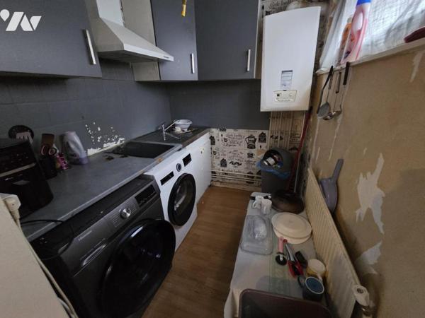 MARCQ EN BAROEUL, IMMEUBLE DE RAPPORT OCCUPE COMPRENANT UN LOCAL COMMERCIAL + 6 APPARTEMENTS + 3 GAR