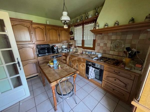 VILLA 143M² HABITABLES GARAGE 66M² SUR 500M² DE TERRAIN VUE DEGAGEE