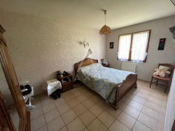 VILLA 143M² HABITABLES GARAGE 66M² SUR 500M² DE TERRAIN VUE DEGAGEE