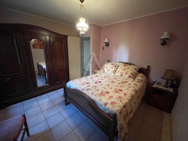 VILLA 143M² HABITABLES GARAGE 66M² SUR 500M² DE TERRAIN VUE DEGAGEE