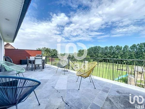 Pavillon 7 pièces de 135 m² à Delettes (62129)