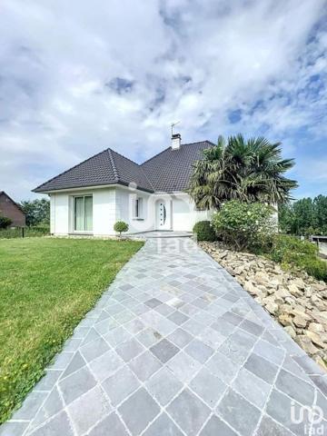 Pavillon 7 pièces de 135 m² à Delettes (62129)