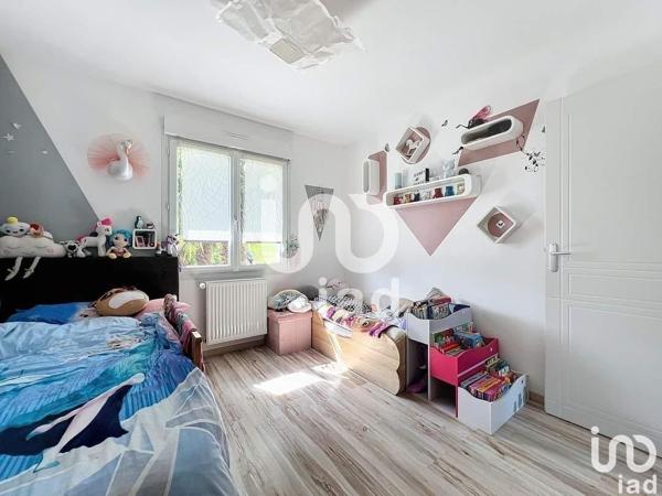 Pavillon 7 pièces de 135 m² à Delettes (62129)