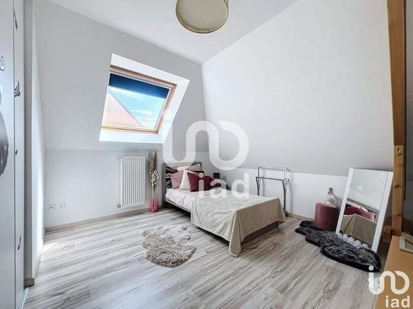 Pavillon 7 pièces de 135 m² à Delettes (62129)