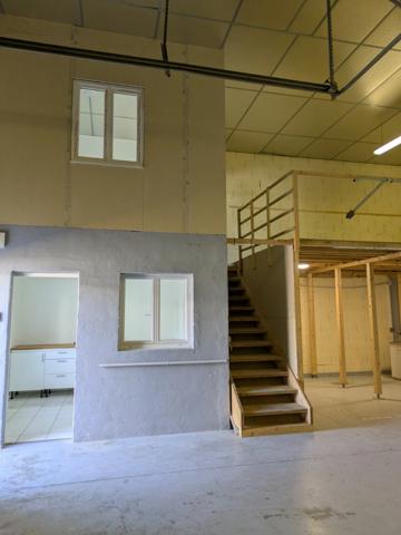 Dpt Savoie (73), à louer CHAMBERY local d'activité 110 M²