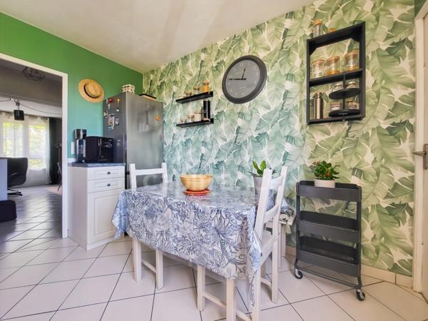 Chevigny-Saint-Sauveur, charmant appartement T4 de 86 m²