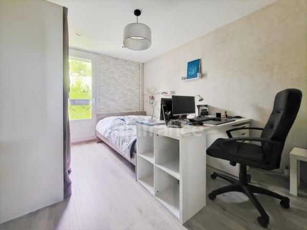 Chevigny-Saint-Sauveur, charmant appartement T4 de 86 m²