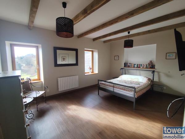 Corps de ferme 5 pièces 151 m²