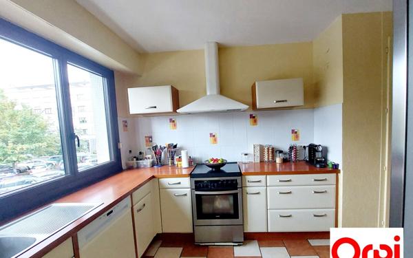 Appartement à vendre    4 pièces • 101 m2 Tours