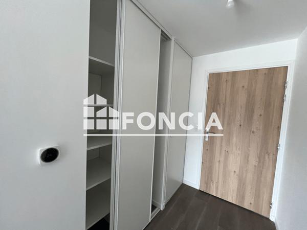 Location Appartement 2 pièces 44.9 m² - Laval 53000