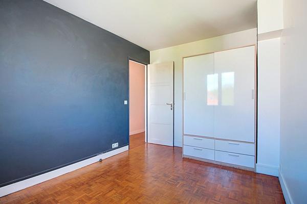 APPARTEMENT RUEIL-MALMAISON BELLE-RIVE 3 PIECES 2 CHAMBRES 2ÈME ET DERNIER ÉTAGE, BALCON, 2 MN A PIED DU RER, TRAVAUX DE RENOVATION ENERGETIQUE VOTES ET PAYES