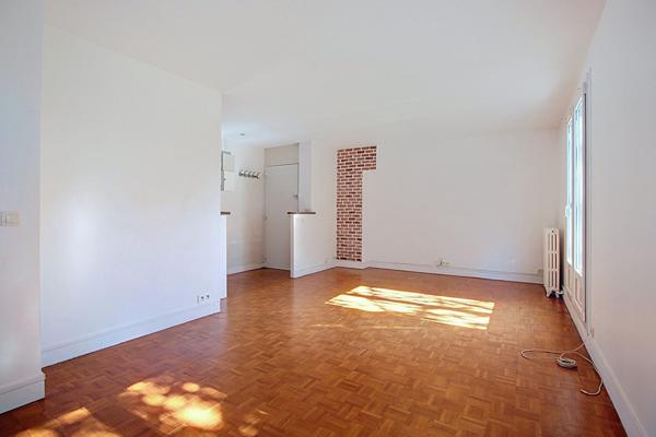 APPARTEMENT RUEIL-MALMAISON BELLE-RIVE 3 PIECES 2 CHAMBRES 2ÈME ET DERNIER ÉTAGE, BALCON, 2 MN A PIED DU RER, TRAVAUX DE RENOVATION ENERGETIQUE VOTES ET PAYES