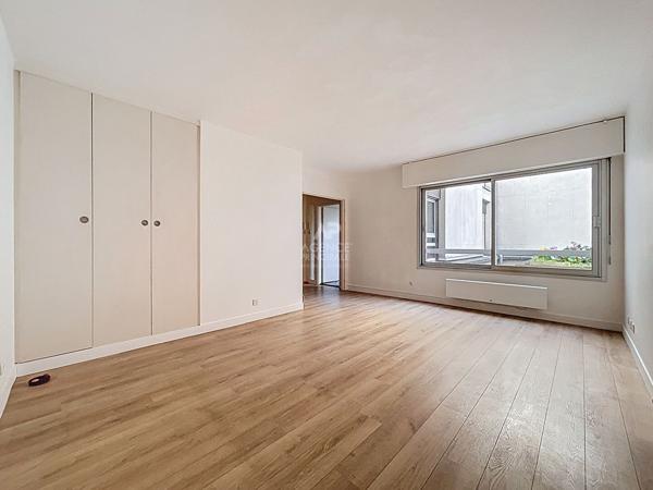 Village Appartement meublé 2 pièces 47.96m² 304 000 € **  - Référence  V20010298