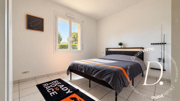 Maison de plain-pied avec jardin, vendue louée