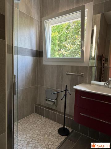 Maison T3 de plain pied avec garage sur une parcelle d'environ 1284 m2