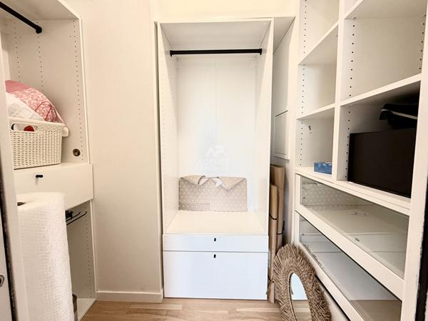 Appartement 4 pièce(s) POISSY €430 000 ** - Référence 8890