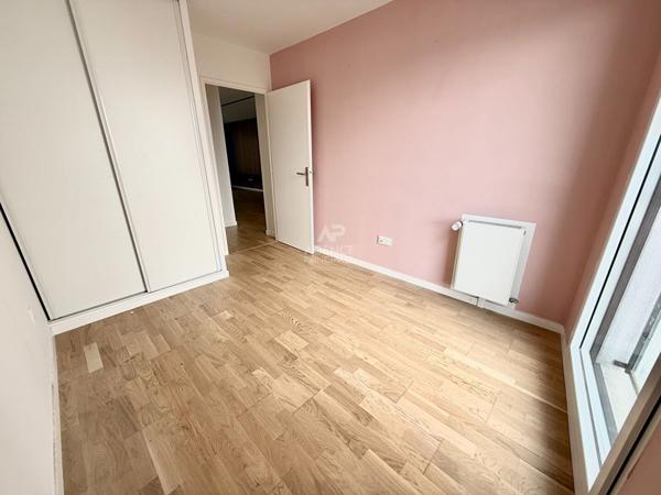 Appartement 4 pièce(s) POISSY €430 000 ** - Référence 8890