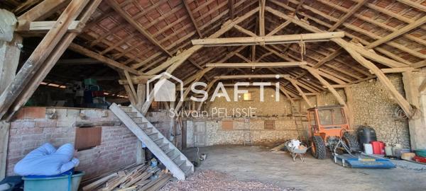 Un coin de paradis au bout du chemin – Propriété avec 2 hectares et dépendances