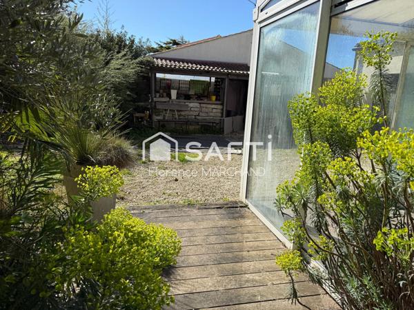 QUARTIER DU STADE MAISON FAMILIALE 4 CHAMBRES JARDIN GARAGE