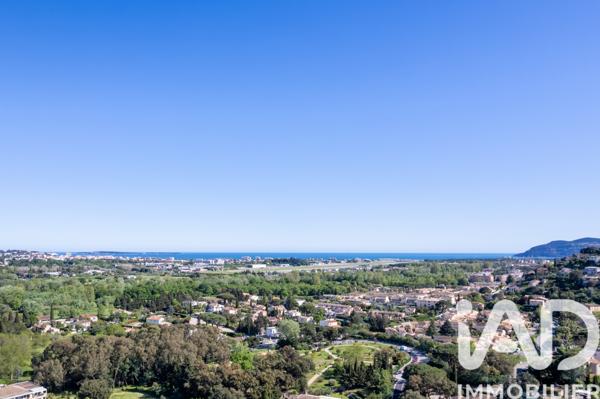 Maison à vendre 8 pièces 200 m² Mandelieu-la-Napoule