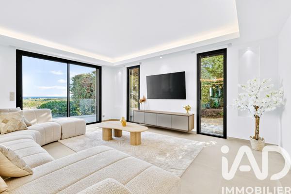 Maison à vendre 8 pièces 200 m² Mandelieu-la-Napoule