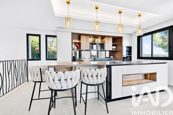 Maison à vendre 8 pièces 200 m² Mandelieu-la-Napoule