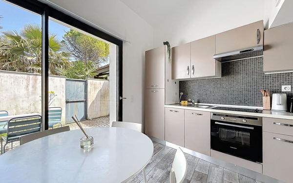 Maison à vendre    6 pièces • 198,25 m2 Nieul-sur-Mer