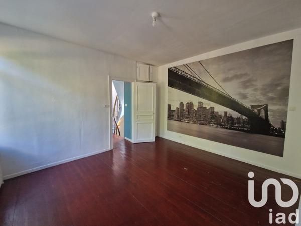 Maison 8 pièces de 190 m² à Anzin (59410)