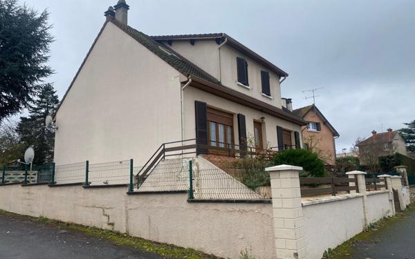 Appartement à louer    3 pièces • 70,54 m2 Arpajon