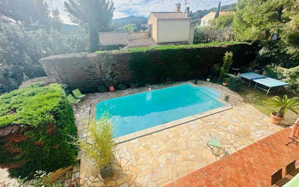 Maison à vendre    5 pièces • 108,83 m2 La Seyne-sur-Mer