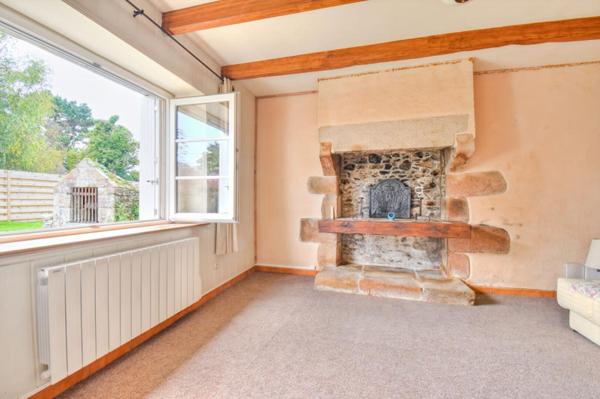 Vente Maison de caractère avec jardin clos,180 m², commodités à pied, Trébeurden (22560)