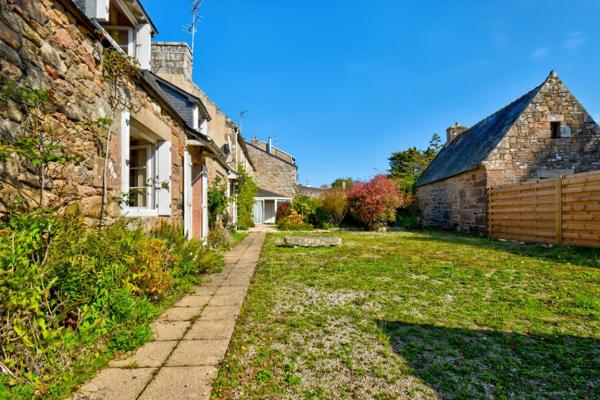 Vente Maison de caractère avec jardin clos,180 m², commodités à pied, Trébeurden (22560)
