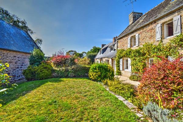 Vente Maison de caractère avec jardin clos,180 m², commodités à pied, Trébeurden (22560)