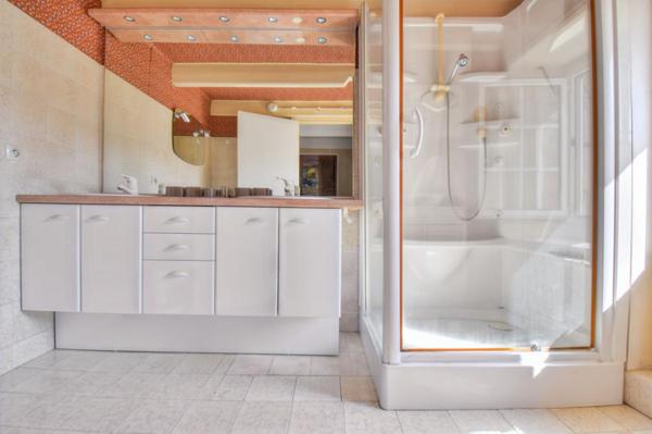 Vente Maison de caractère avec jardin clos,180 m², commodités à pied, Trébeurden (22560)