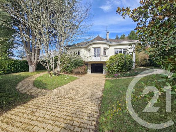 Maison à vendre  7 pièces - 222,73 m2 LE PALAIS SUR VIENNE - 87