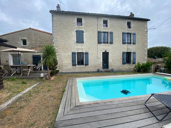 Maison Echire 7 pièces - 225m2