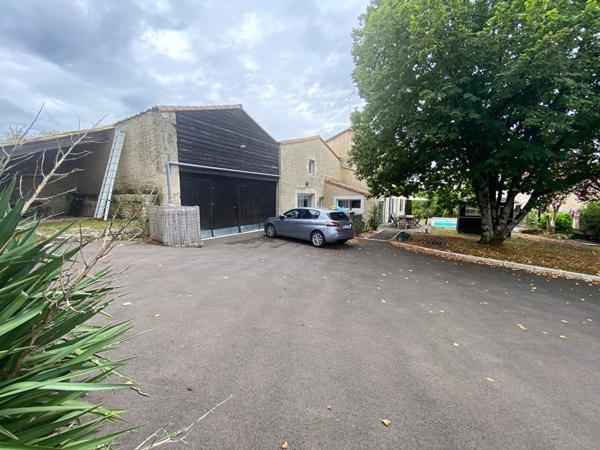 Maison Echire 7 pièces - 225m2