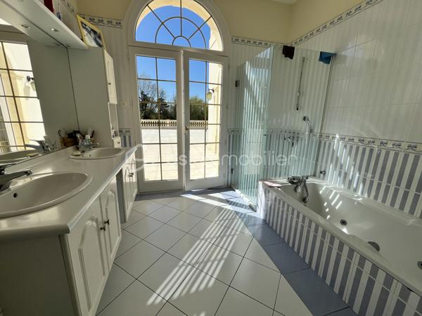 Propriete de 483 m²