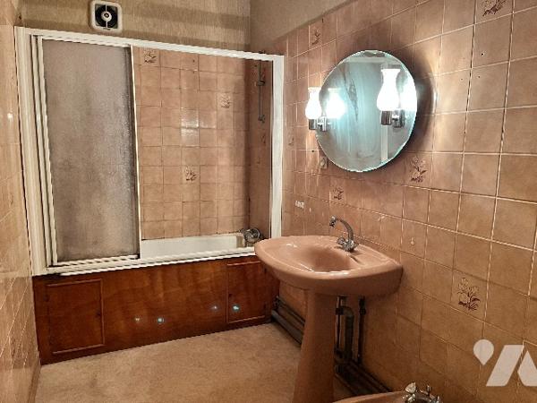 CHENOVE PETITE RESIDENCE