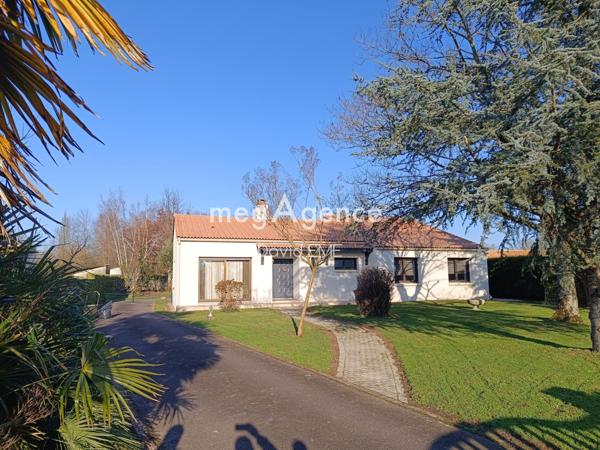 Maison à AIZENAY, 85190 - 5 pièces 150m²