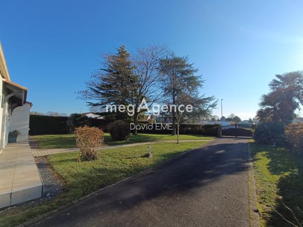Maison à AIZENAY, 85190 - 5 pièces 150m²