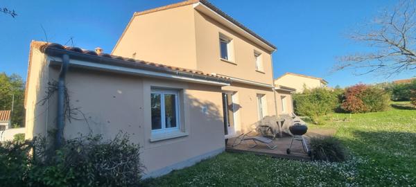 Maison 6 pièce(s) 4 chambre(s) 148 m²