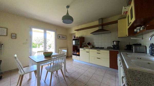 Maison 6 pièce(s) 4 chambre(s) 148 m²