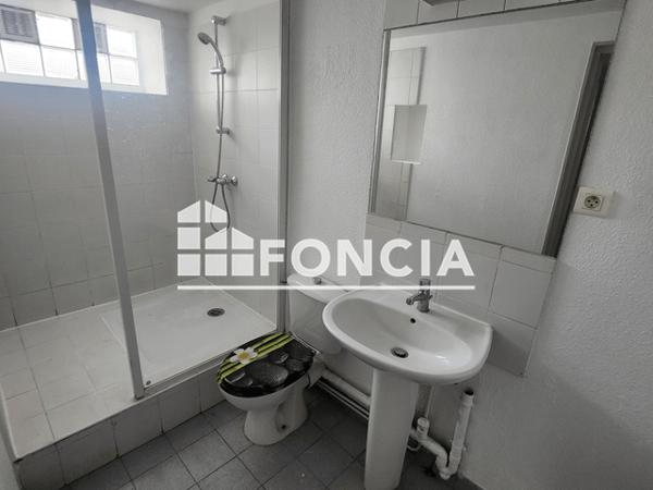 Location Appartement 2 pièces 46.29 m² - 9 AVENUE FRANKLIN ROOSEVELT Nimes 30900