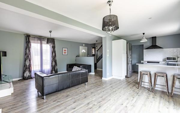 Maison à vendre    4 pièces •  Chauny