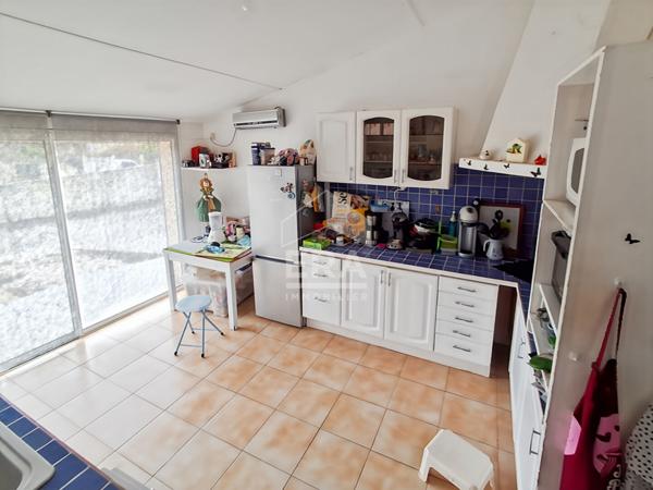 Grande Maison Rognac 6 pièce(s) avec piscine
