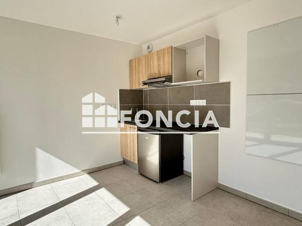 Location Studio 24.78 m² - 5 RUE BRANTOME Limoges 87000