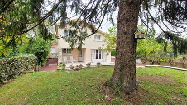 Maison des années 50, Niort 8 pièce(s) 146.16 m2