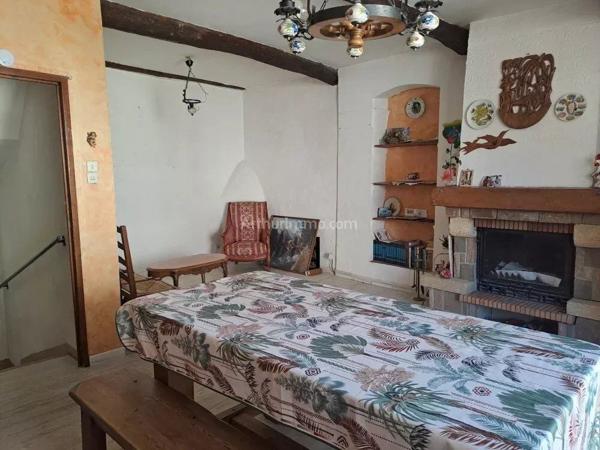 Vente Maison de village 4 pièces 97 m2 à Vins-sur-Caramy